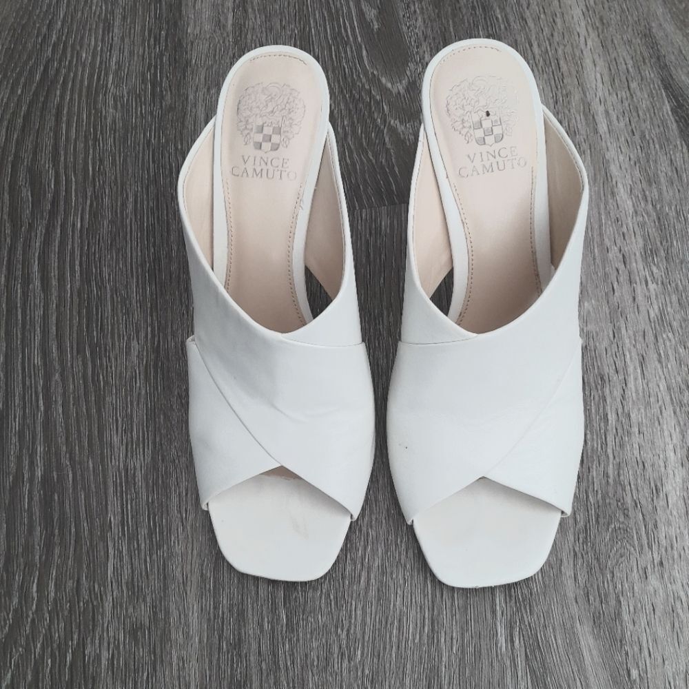 Vince Camuto Averessa leather heels